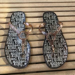 Michael Kors sandals sizer 9